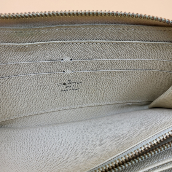 Louis Vuitton Damier Azur Zippy Long Wallet. Authentic !!! - Picture 10 of 15